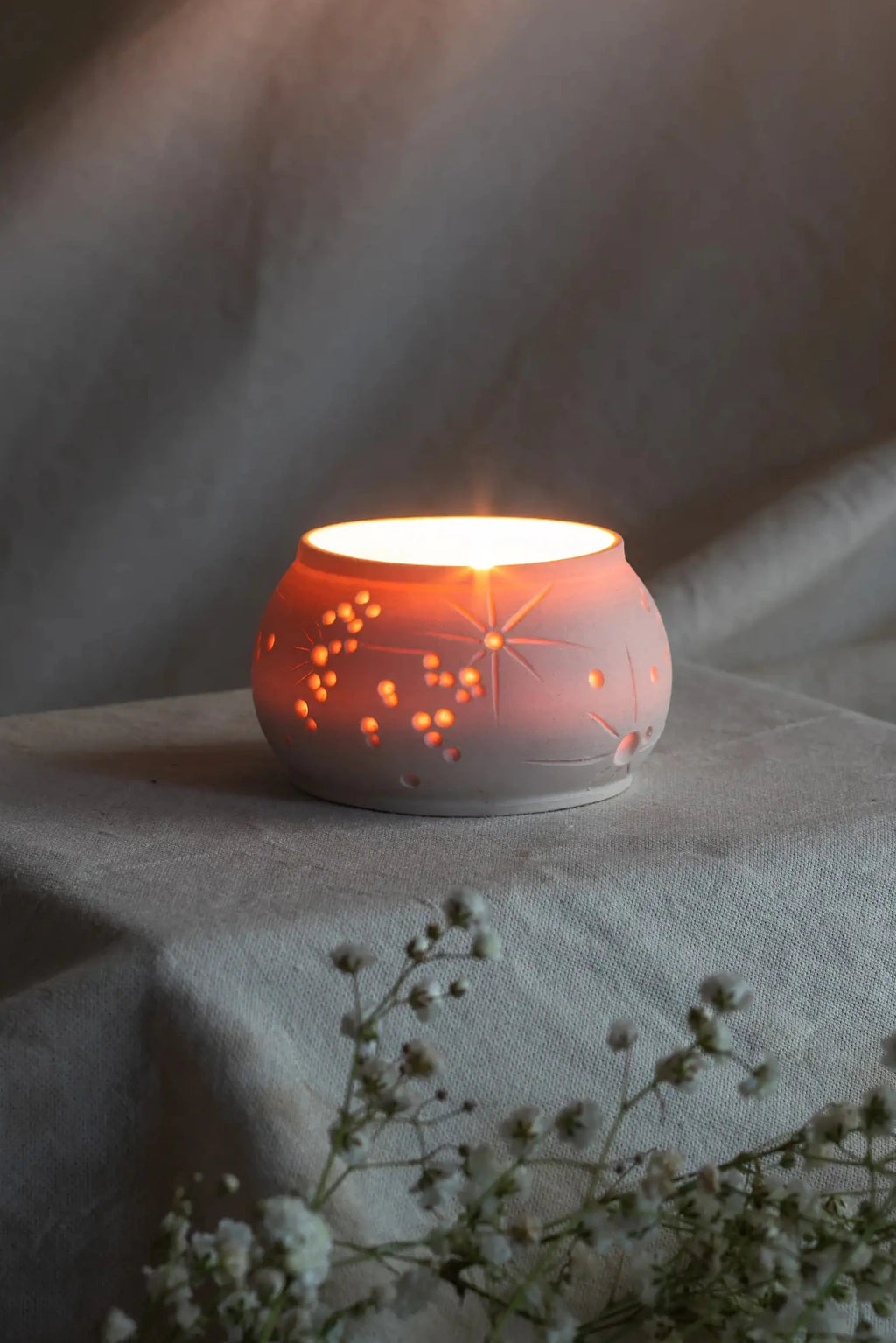 Moon tea light