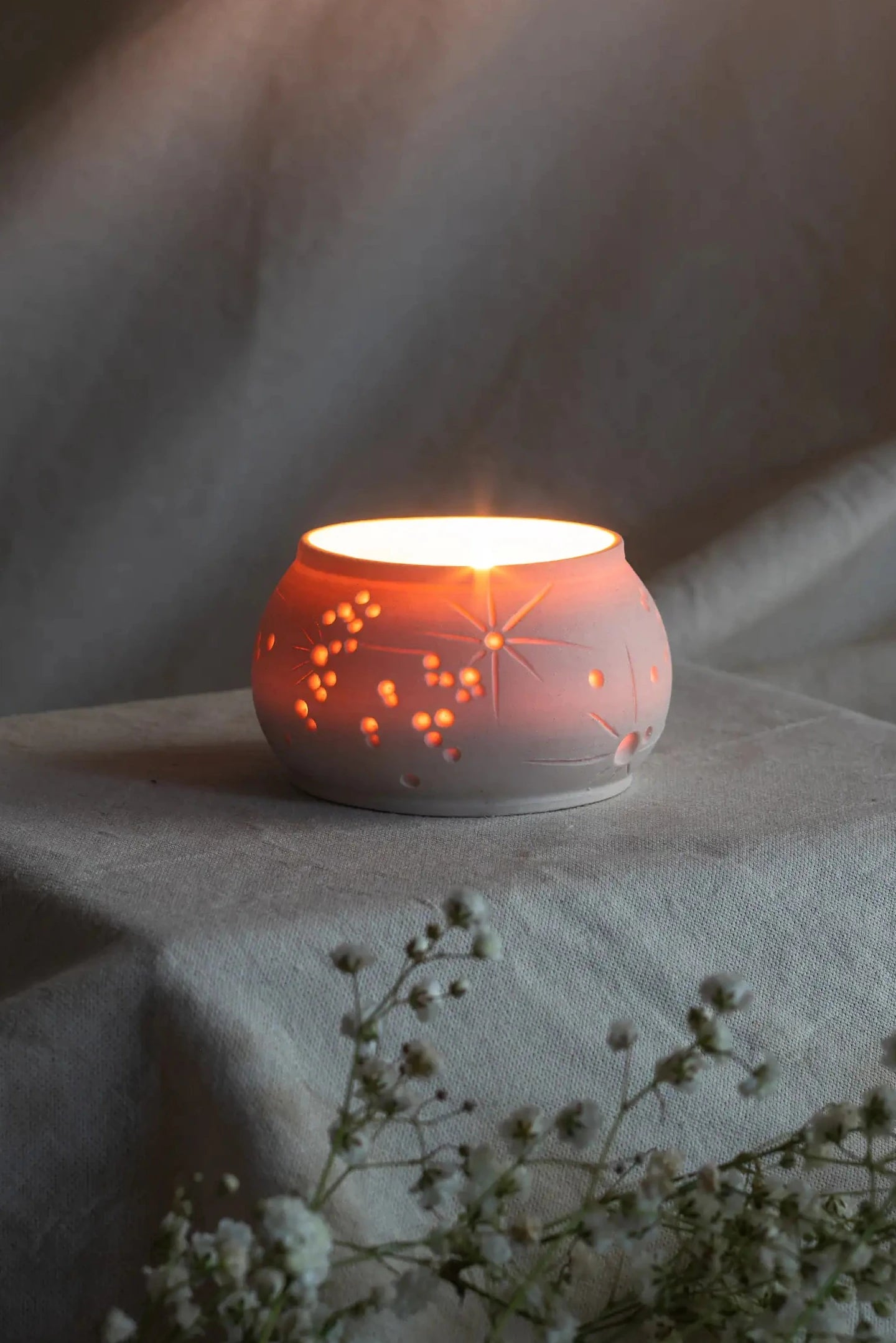 Moon tea light